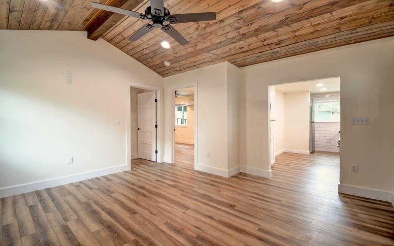 1302 McAllen St, Kerrville, TX 78028, 2 Habitaciones Habitaciones , ,1 BañoBaños,Residential,En Venta,1302 McAllen St,119629