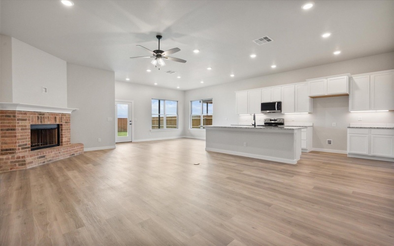 6301 Wausau Avenue, Lubbock, TX 79407, 4 Bedrooms Bedrooms, ,2 BathroomsBathrooms,Residential,For Sale,6301 Wausau Avenue,202556640