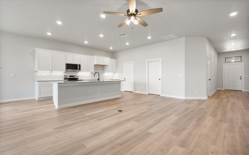 6301 Wausau Avenue, Lubbock, TX 79407, 4 Bedrooms Bedrooms, ,2 BathroomsBathrooms,Residential,For Sale,6301 Wausau Avenue,202556640