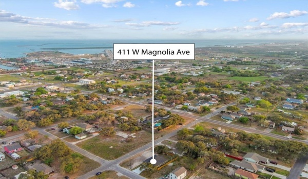 411 Magnolia W, Aransas Pass, TX 78336, 3 Habitaciones Habitaciones , ,2 BañosBaños,Residential,En Venta,411 Magnolia W,456661