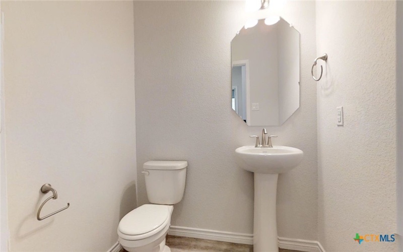 15091 Planeview Drive, Salado, TX 76571, 5 Bedrooms Bedrooms, ,2 BathroomsBathrooms,Residential,For Sale,15091 Planeview Drive,584126