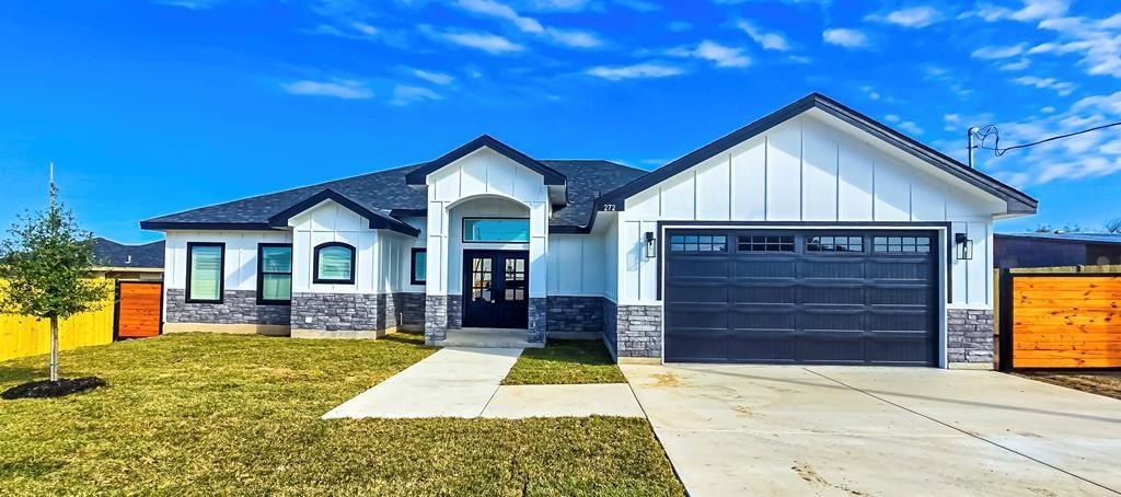 272 View Drive, Eagle Pass, TX 78852, 3 Bedrooms Bedrooms, ,2 BathroomsBathrooms,Residential,For Sale,272 View Drive,81373