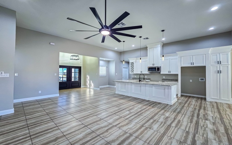 272 View Drive, Eagle Pass, TX 78852, 3 Bedrooms Bedrooms, ,2 BathroomsBathrooms,Residential,For Sale,272 View Drive,81373