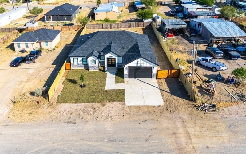 272 View Drive, Eagle Pass, TX 78852, 3 Bedrooms Bedrooms, ,2 BathroomsBathrooms,Residential,For Sale,272 View Drive,81373