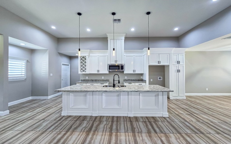 272 View Drive, Eagle Pass, TX 78852, 3 Bedrooms Bedrooms, ,2 BathroomsBathrooms,Residential,For Sale,272 View Drive,81373