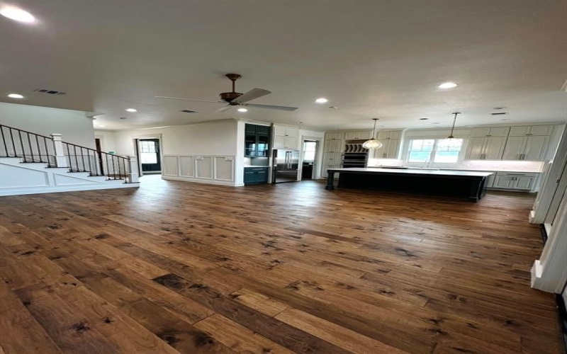 405 Mary Lou Court, Granbury, TX 76048, 4 Bedrooms Bedrooms, ,3 BathroomsBathrooms,Residential,For Sale,405 Mary Lou Court,20943092