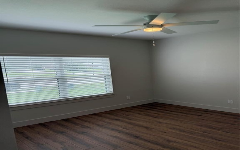 4804 Dry Creek Road, Sherman, TX 75092, 3 Bedrooms Bedrooms, ,2 BathroomsBathrooms,Residential Lease,For Rent,4804 Dry Creek Road,20974362