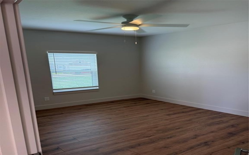 4804 Dry Creek Road, Sherman, TX 75092, 3 Bedrooms Bedrooms, ,2 BathroomsBathrooms,Residential Lease,For Rent,4804 Dry Creek Road,20974362