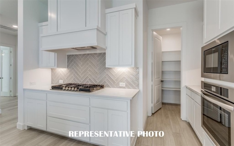 3137 Blake Drive, McKinney, TX 75071, 4 Bedrooms Bedrooms, ,5 BathroomsBathrooms,Residential,For Sale,3137 Blake Drive,20975308