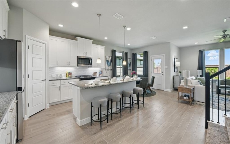 10609 ZIRCON Lane, Fort Worth, TX 76036, 5 Habitaciones Habitaciones , ,5 BañosBaños,Residential,En Venta,10609 ZIRCON Lane,20975340