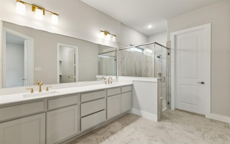 4505 Summit View Drive, McKinney, TX 75071, 6 Bedrooms Bedrooms, ,5 BathroomsBathrooms,Residential,For Sale,4505 Summit View Drive,20975854