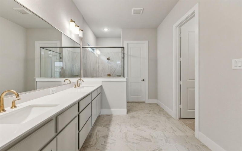 4505 Summit View Drive, McKinney, TX 75071, 6 Bedrooms Bedrooms, ,5 BathroomsBathrooms,Residential,For Sale,4505 Summit View Drive,20975854