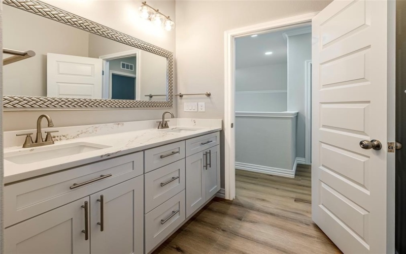 2902 Bluffview Drive, Garland, TX 75043, 4 Bedrooms Bedrooms, ,2 BathroomsBathrooms,Residential,For Sale,2902 Bluffview Drive,20975855