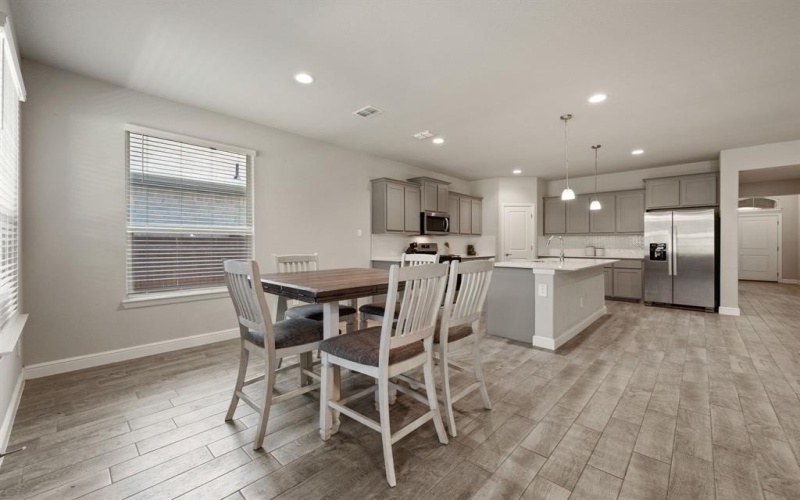 1217 Southwark Drive, Fort Worth, TX 76247, 4 Bedrooms Bedrooms, ,2 BathroomsBathrooms,Residential Lease,For Rent,1217 Southwark Drive,20966822