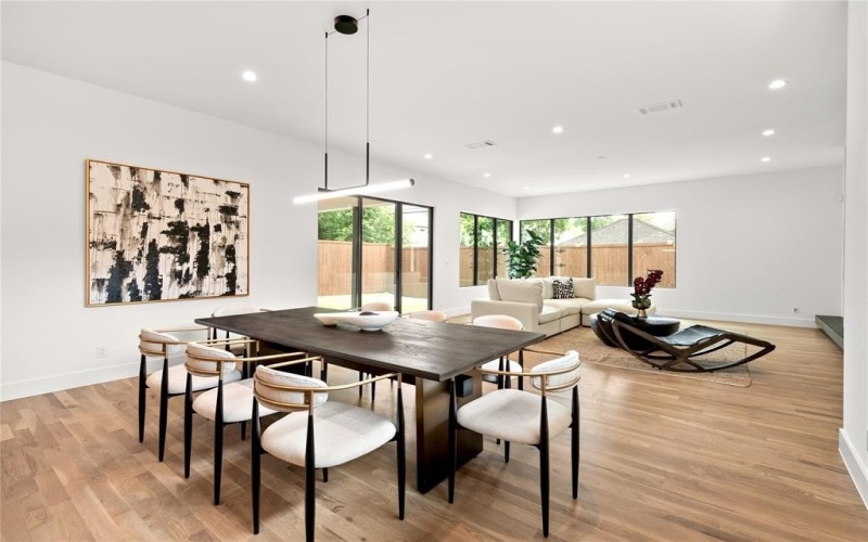 6026 Martel Avenue, Dallas, TX 75206, 5 Bedrooms Bedrooms, ,6 BathroomsBathrooms,Residential,For Sale,6026 Martel Avenue,20973036