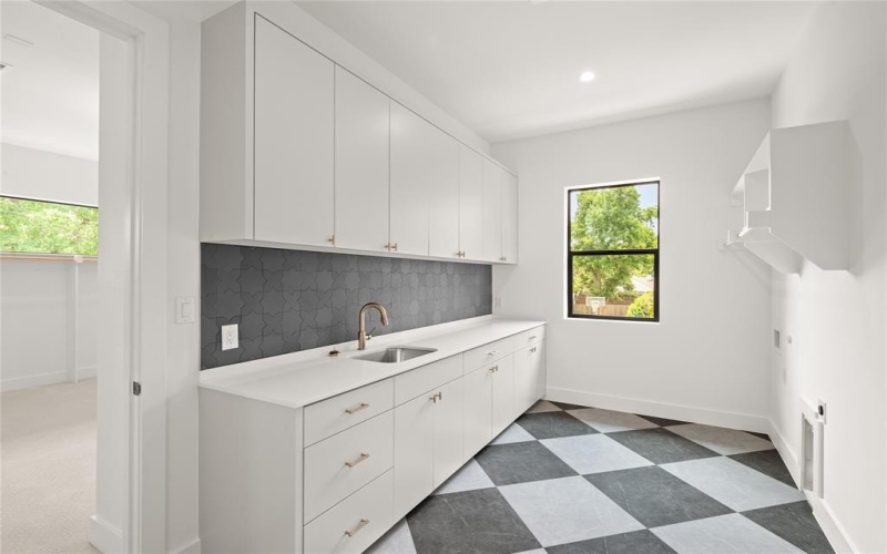 6026 Martel Avenue, Dallas, TX 75206, 5 Bedrooms Bedrooms, ,6 BathroomsBathrooms,Residential,For Sale,6026 Martel Avenue,20973036