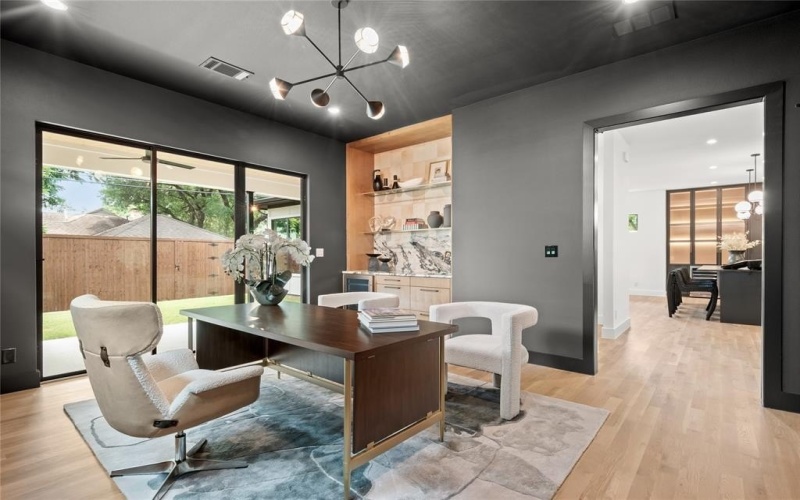 6026 Martel Avenue, Dallas, TX 75206, 5 Bedrooms Bedrooms, ,6 BathroomsBathrooms,Residential,For Sale,6026 Martel Avenue,20973036