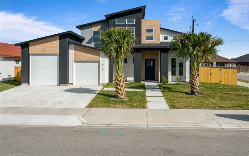 6710 Effat Drive, Corpus Christi, TX 78414, 4 Bedrooms Bedrooms, ,3 BathroomsBathrooms,Residential,For Sale,6710 Effat Drive,450031