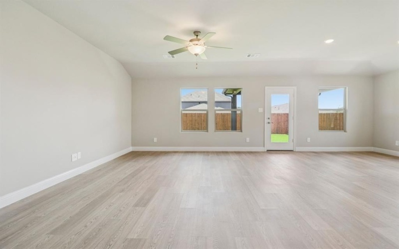 600 Stagg Street, McKinney, TX 75069, 4 Bedrooms Bedrooms, ,3 BathroomsBathrooms,Residential,For Sale,600 Stagg Street,20973398