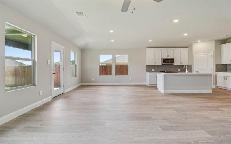 600 Stagg Street, McKinney, TX 75069, 4 Bedrooms Bedrooms, ,3 BathroomsBathrooms,Residential,For Sale,600 Stagg Street,20973398