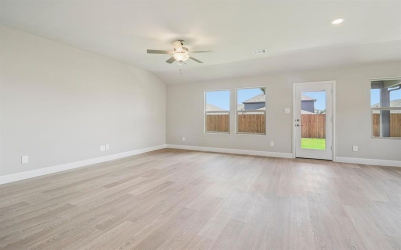 600 Stagg Street, McKinney, TX 75069, 4 Bedrooms Bedrooms, ,3 BathroomsBathrooms,Residential,For Sale,600 Stagg Street,20973398