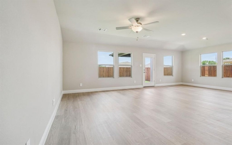 600 Stagg Street, McKinney, TX 75069, 4 Bedrooms Bedrooms, ,3 BathroomsBathrooms,Residential,For Sale,600 Stagg Street,20973398