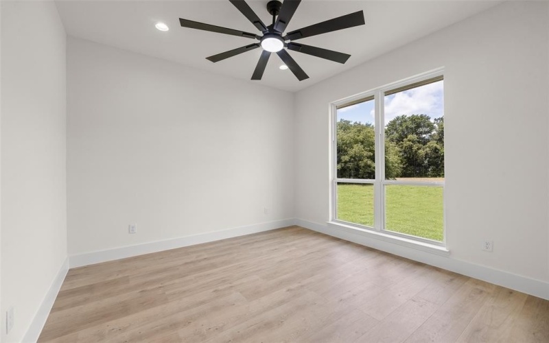 218 Canal Street, Corsicana, TX 75109, 5 Bedrooms Bedrooms, ,2 BathroomsBathrooms,Residential,For Sale,218 Canal Street,20976255