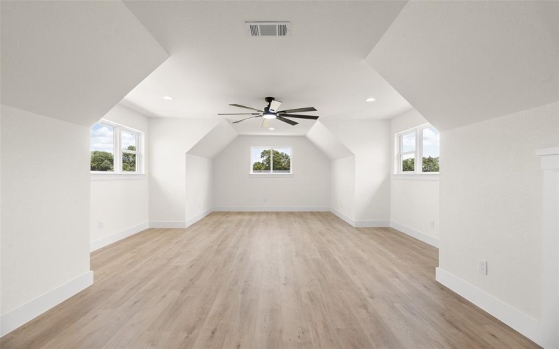 218 Canal Street, Corsicana, TX 75109, 5 Bedrooms Bedrooms, ,2 BathroomsBathrooms,Residential,For Sale,218 Canal Street,20976255
