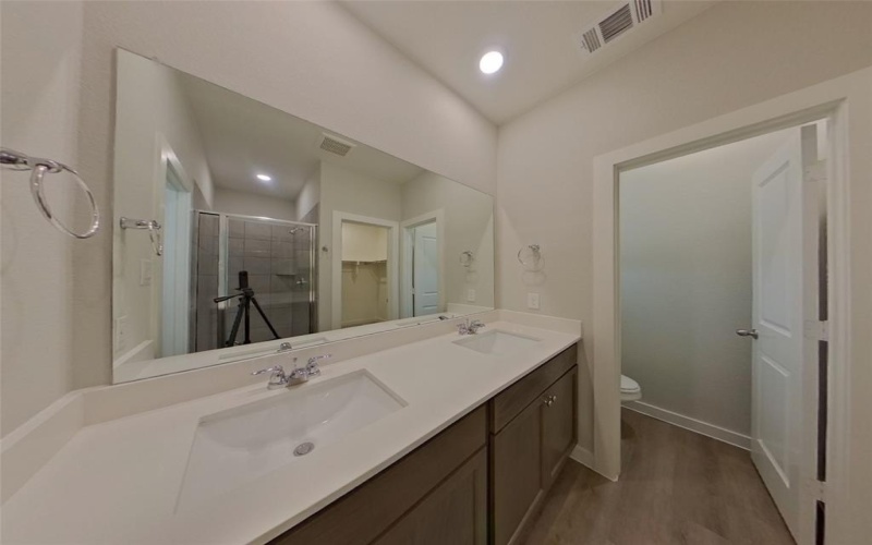 8221 Brookhaven Drive, McKinney, TX 75071, 3 Bedrooms Bedrooms, ,2 BathroomsBathrooms,Residential Lease,For Rent,8221 Brookhaven Drive,20976291