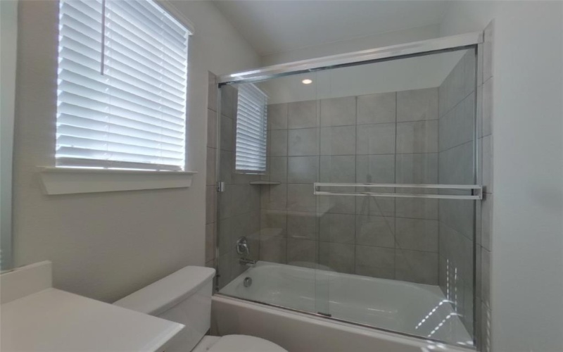 2524 Dulaney Drive, McKinney, TX 75071, 3 Bedrooms Bedrooms, ,2 BathroomsBathrooms,Residential Lease,For Rent,2524 Dulaney Drive,20976379