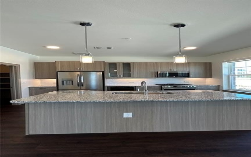 11201 American Elm Way #17101, Frisco, TX 75035, 2 Bedrooms Bedrooms, ,2 BathroomsBathrooms,Residential Lease,For Rent,11201 American Elm Way,20976402
