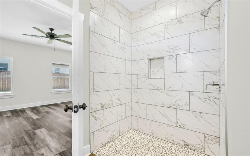 1807 Boxwood Drive, Sherman, TX 75092, 3 Bedrooms Bedrooms, ,2 BathroomsBathrooms,Residential,For Sale,1807 Boxwood Drive,20976445