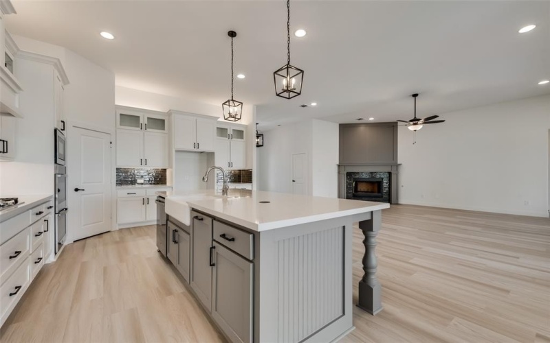 1117 Barrix Drive, Forney, TX 75126, 4 Bedrooms Bedrooms, ,3 BathroomsBathrooms,Residential,For Sale,1117 Barrix Drive,20976646
