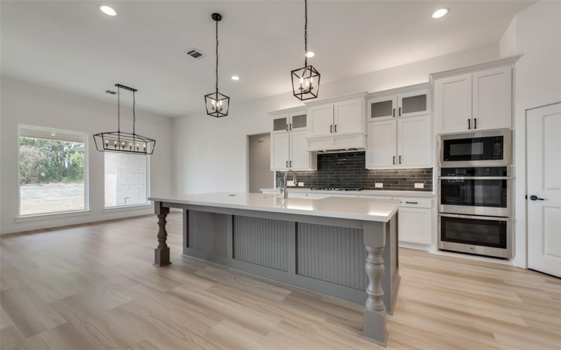 1117 Barrix Drive, Forney, TX 75126, 4 Bedrooms Bedrooms, ,3 BathroomsBathrooms,Residential,For Sale,1117 Barrix Drive,20976646