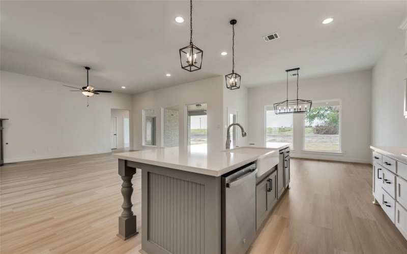 1117 Barrix Drive, Forney, TX 75126, 4 Bedrooms Bedrooms, ,3 BathroomsBathrooms,Residential,For Sale,1117 Barrix Drive,20976646