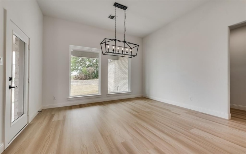 1117 Barrix Drive, Forney, TX 75126, 4 Bedrooms Bedrooms, ,3 BathroomsBathrooms,Residential,For Sale,1117 Barrix Drive,20976646