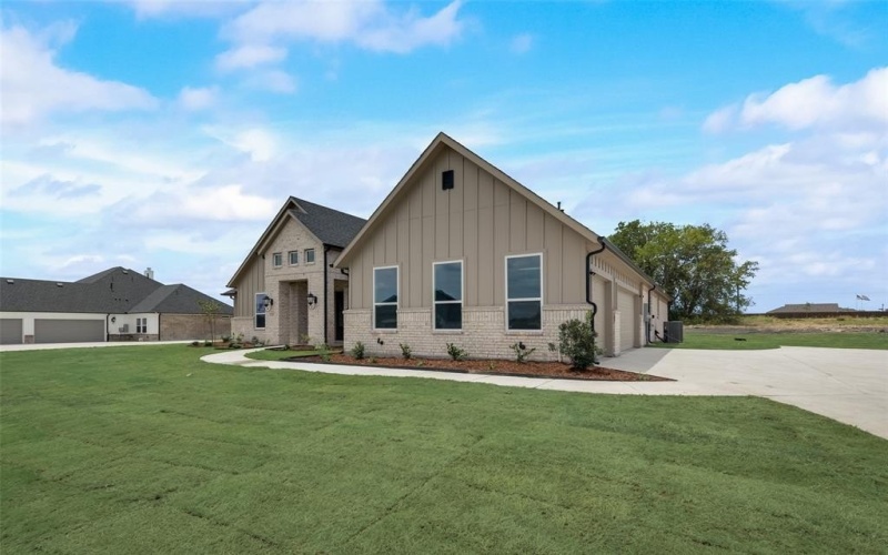 1117 Barrix Drive, Forney, TX 75126, 4 Bedrooms Bedrooms, ,3 BathroomsBathrooms,Residential,For Sale,1117 Barrix Drive,20976646