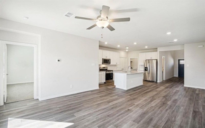 4012 Sandstone Drive, McKinney, TX 75071, 4 Bedrooms Bedrooms, ,2 BathroomsBathrooms,Residential Lease,For Rent,4012 Sandstone Drive,20976844