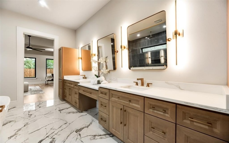 3306 Northaven Road, Dallas, TX 75229, 4 Habitaciones Habitaciones , ,5 BañosBaños,Residential,En Venta,3306 Northaven Road,20976845