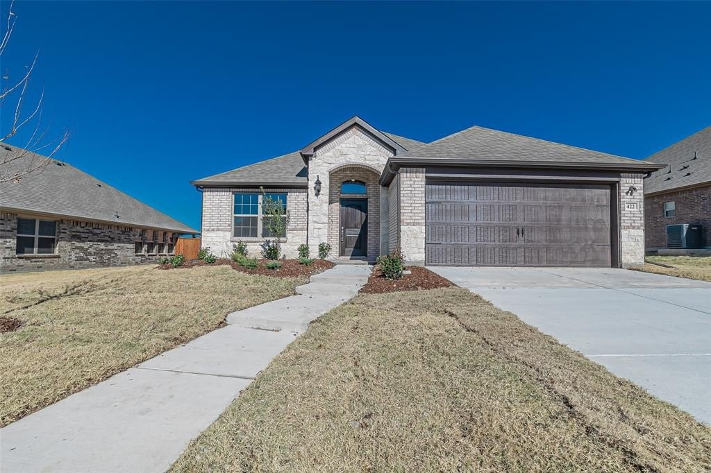 422 Oleander Drive, Royse City, TX 75189, 3 Bedrooms Bedrooms, ,2 BathroomsBathrooms,Residential Lease,For Rent,422 Oleander Drive,20976906