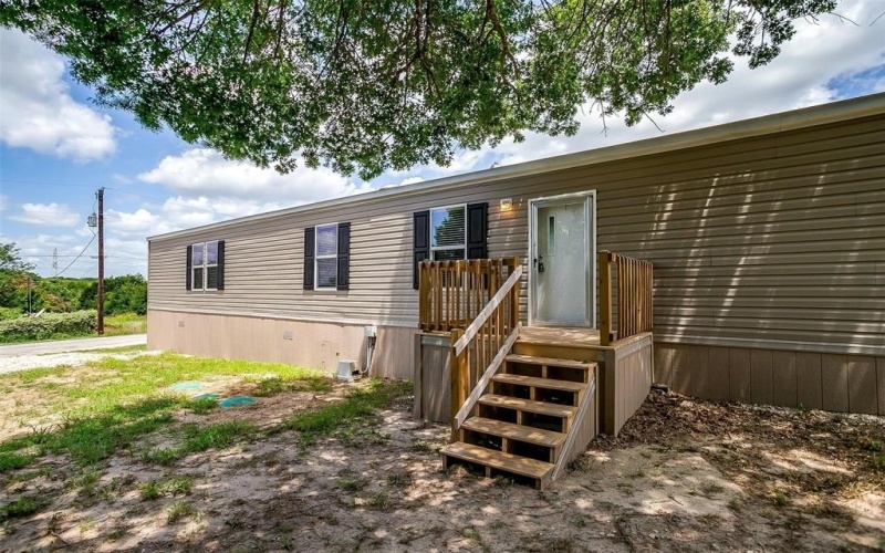 6111 New Mexico Trail, Granbury, TX 76048, 3 Bedrooms Bedrooms, ,2 BathroomsBathrooms,Residential,For Sale,6111 New Mexico Trail,20977142