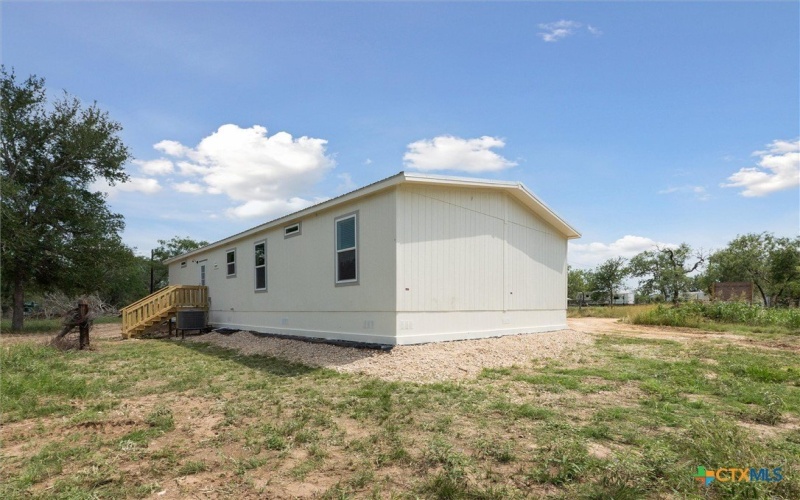 965 Roosevelt Rd, Luling, TX 78648, 4 Bedrooms Bedrooms, ,2 BathroomsBathrooms,Residential,For Sale,965 Roosevelt Rd,583565