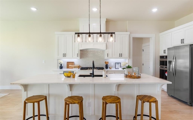 2516 Birchwood Drive, Granbury, TX 76049, 4 Bedrooms Bedrooms, ,3 BathroomsBathrooms,Residential,For Sale,2516 Birchwood Drive,20967001