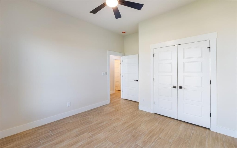 2516 Birchwood Drive, Granbury, TX 76049, 4 Bedrooms Bedrooms, ,3 BathroomsBathrooms,Residential,For Sale,2516 Birchwood Drive,20967001
