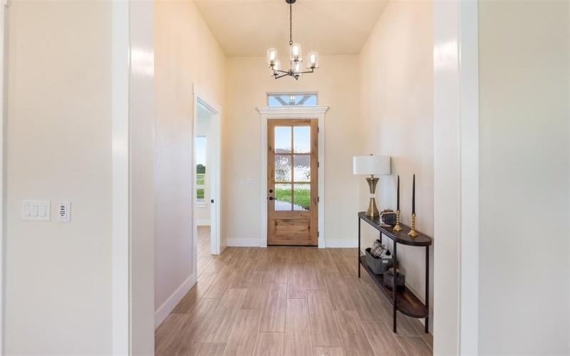 2516 Birchwood Drive, Granbury, TX 76049, 4 Bedrooms Bedrooms, ,3 BathroomsBathrooms,Residential,For Sale,2516 Birchwood Drive,20967001