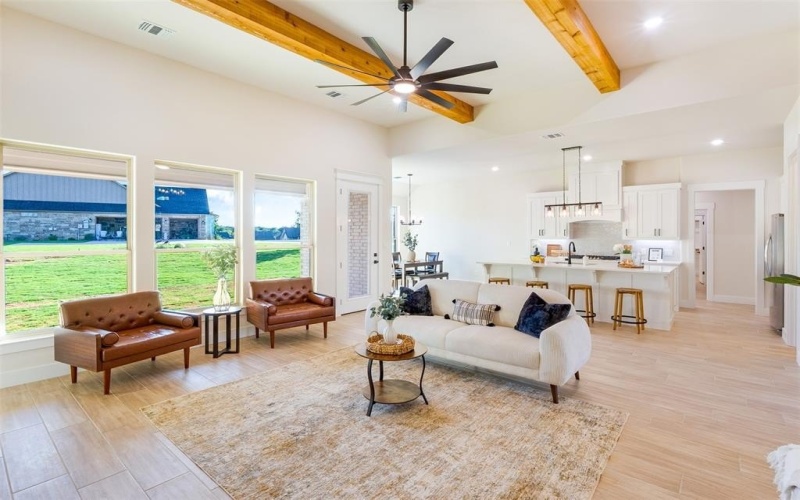 2516 Birchwood Drive, Granbury, TX 76049, 4 Bedrooms Bedrooms, ,3 BathroomsBathrooms,Residential,For Sale,2516 Birchwood Drive,20967001