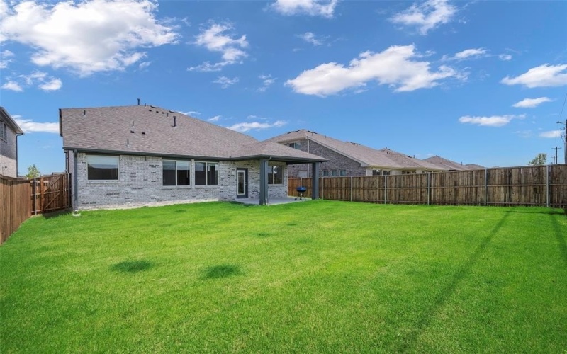 1500 Laurel Avenue, Aubrey, TX 76227, 5 Bedrooms Bedrooms, ,3 BathroomsBathrooms,Residential,For Sale,1500 Laurel Avenue,20974705