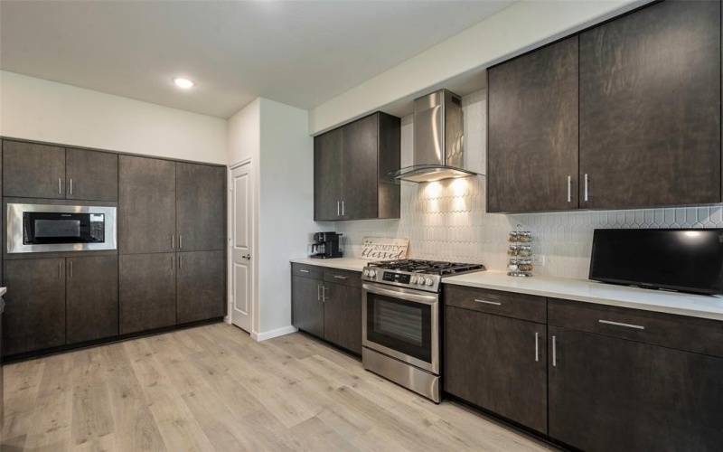 1500 Laurel Avenue, Aubrey, TX 76227, 5 Bedrooms Bedrooms, ,3 BathroomsBathrooms,Residential,For Sale,1500 Laurel Avenue,20974705