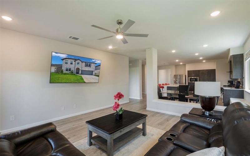 1500 Laurel Avenue, Aubrey, TX 76227, 5 Bedrooms Bedrooms, ,3 BathroomsBathrooms,Residential,For Sale,1500 Laurel Avenue,20974705