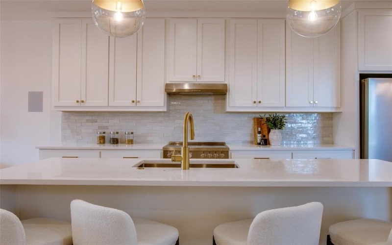 7207 Gaston Avenue #504, Dallas, TX 75206, 2 Bedrooms Bedrooms, ,2 BathroomsBathrooms,Residential,For Sale,7207 Gaston Avenue,20977275